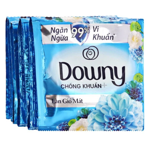 Nước xả vải Douwny làn gió mát  18ml
