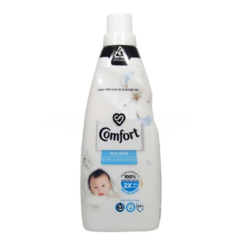 Nước xả vải trẻ em Comfort dịu nhẹ thơm hương phấn chai  800ml