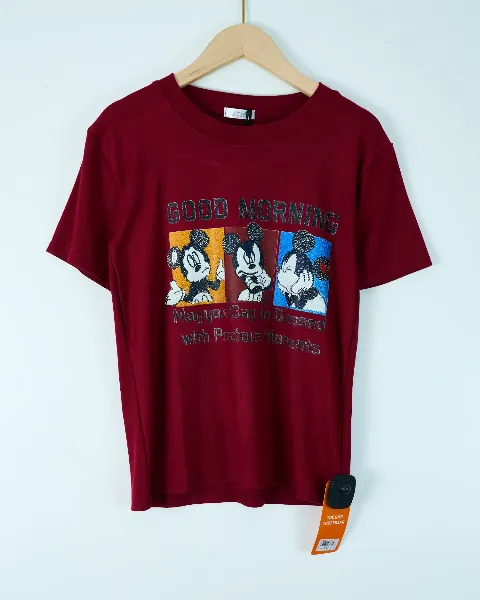 Áo phông nữ cổ tròn nhỏ zip Micky vàng H.Hoàng